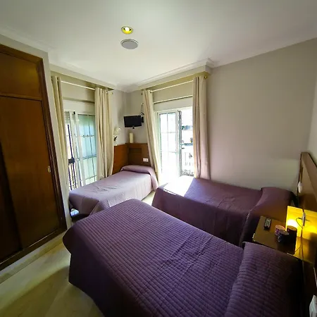 Guest house La Muralla Seville
