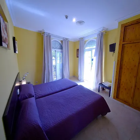 La Muralla Pensión Sevilla