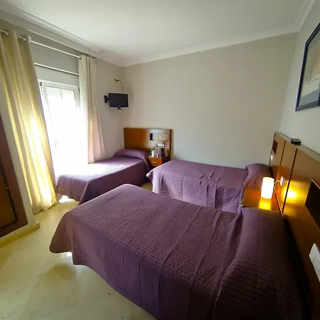 La Muralla Pensión *