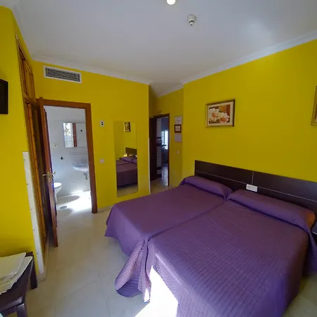 Pensión La Muralla *