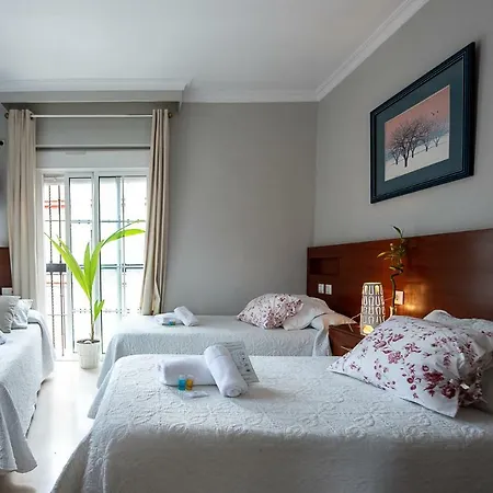 Pensión La Muralla *